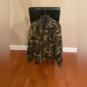 S camo green bomber